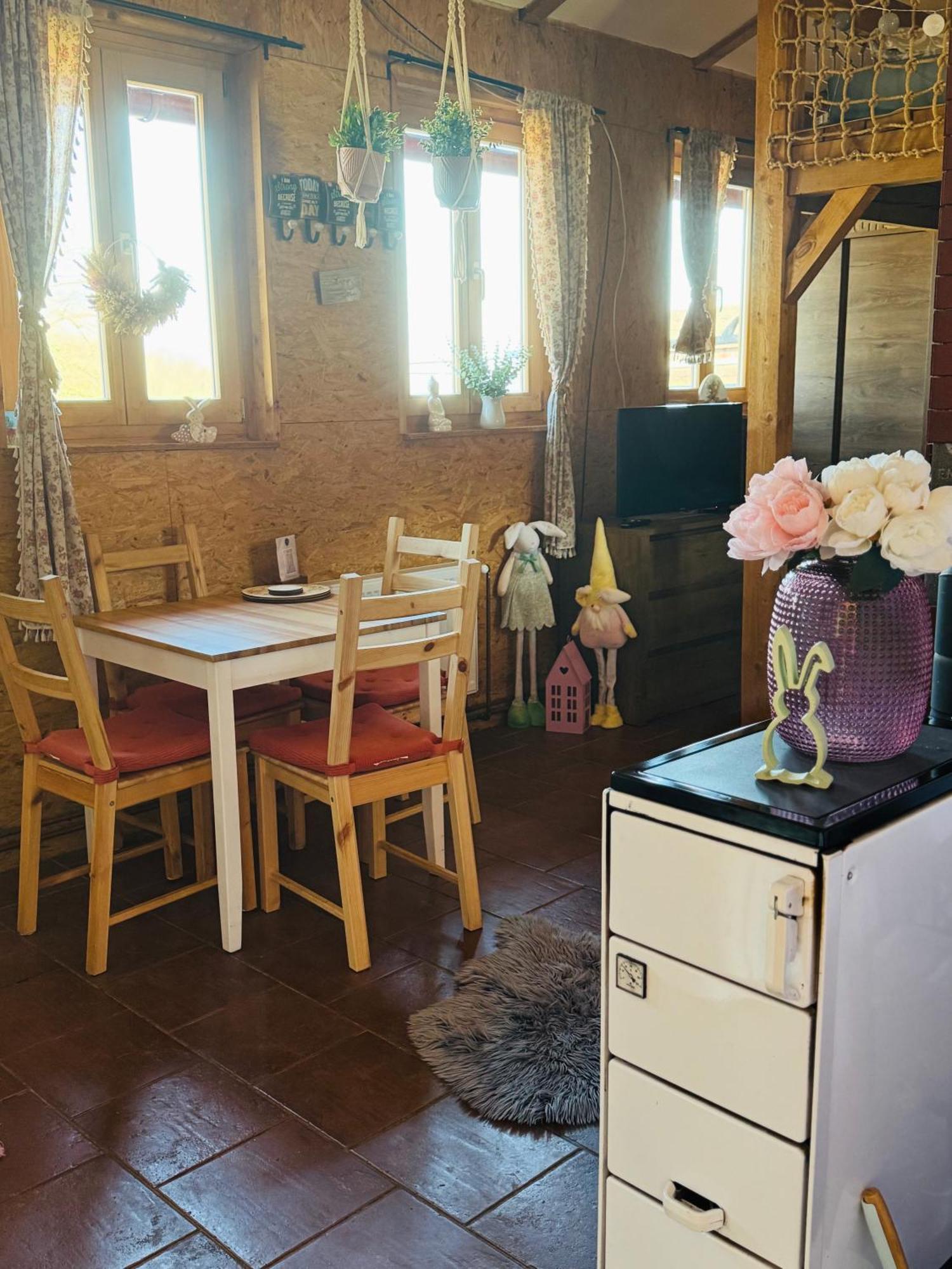 Apartman Na Ranci Pod Lovosem Velemin Ngoại thất bức ảnh